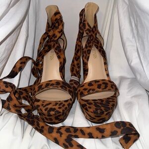 Dream Pairs Animal Print Platform Heels